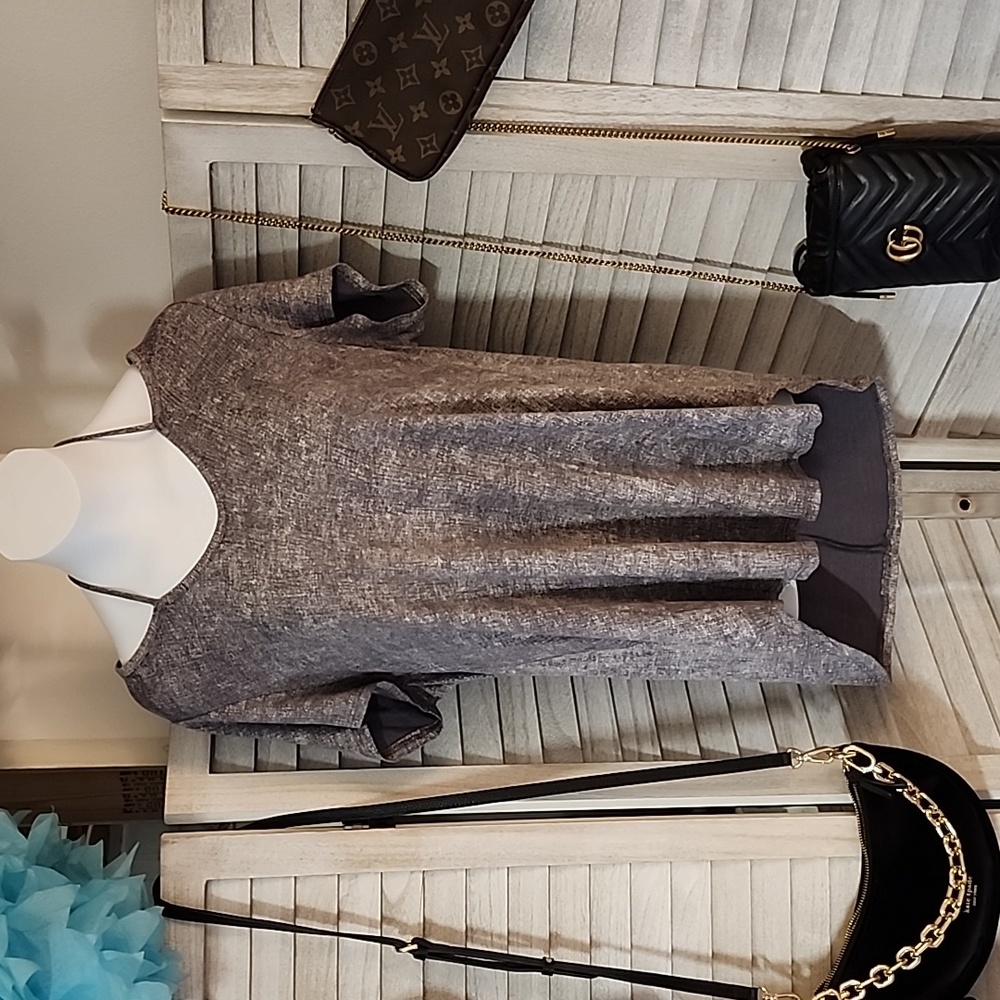Lazy Sundays brand blouse